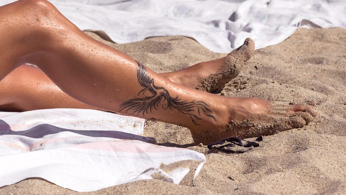 Si te quieres hacer un tatuaje en el tobillo, estas son las mejores ideas
