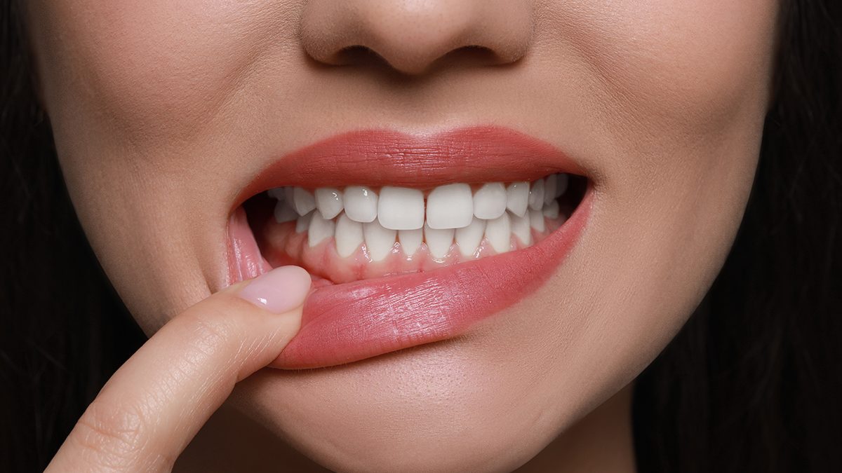 Encías sensibles: por qué aparecen y cómo prevenirlas