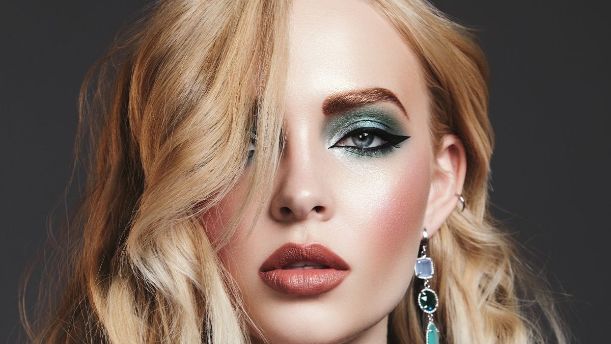 Siren eyes: qué son y cómo puedes hacerte el maquillaje tendencia