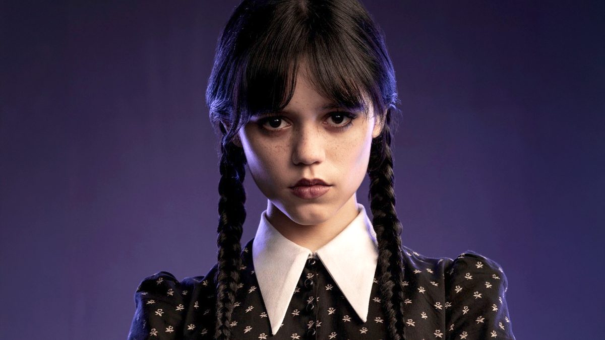 Paso a paso para hacerte estos peinados inspirados en la serie Miércoles y triunfar este Halloween 2026