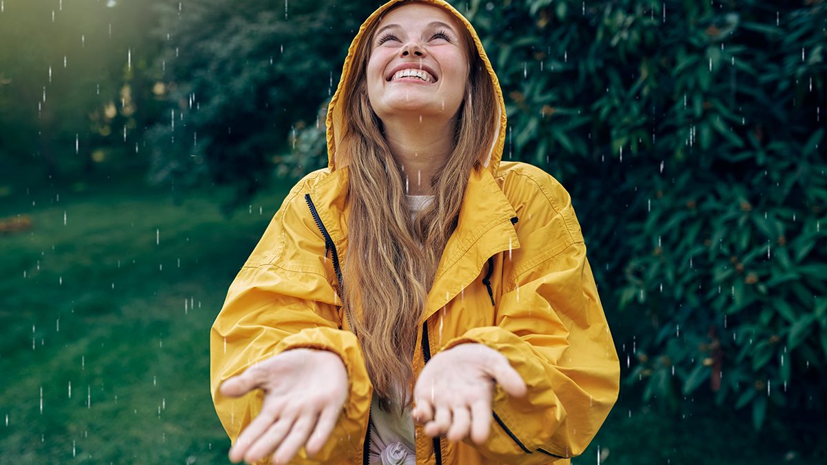 Guía completa de cómo cuidar tu cabello durante la temporada de lluvias