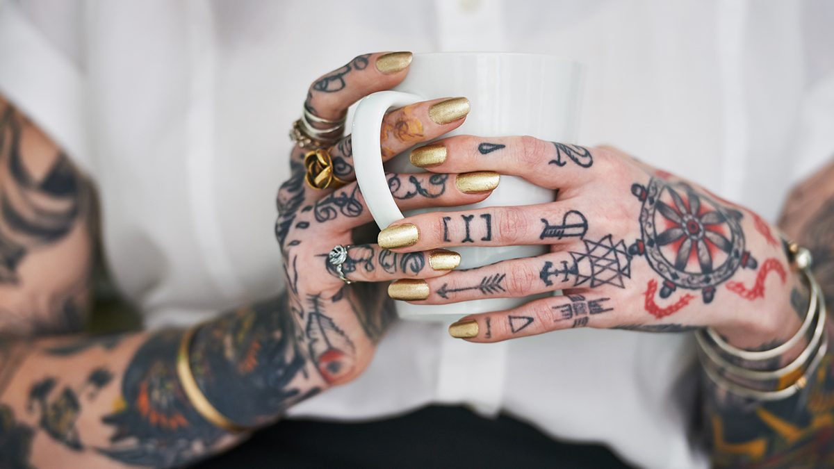 Todo lo que deberás tener en cuenta a la hora de tatuarte en manos y pies