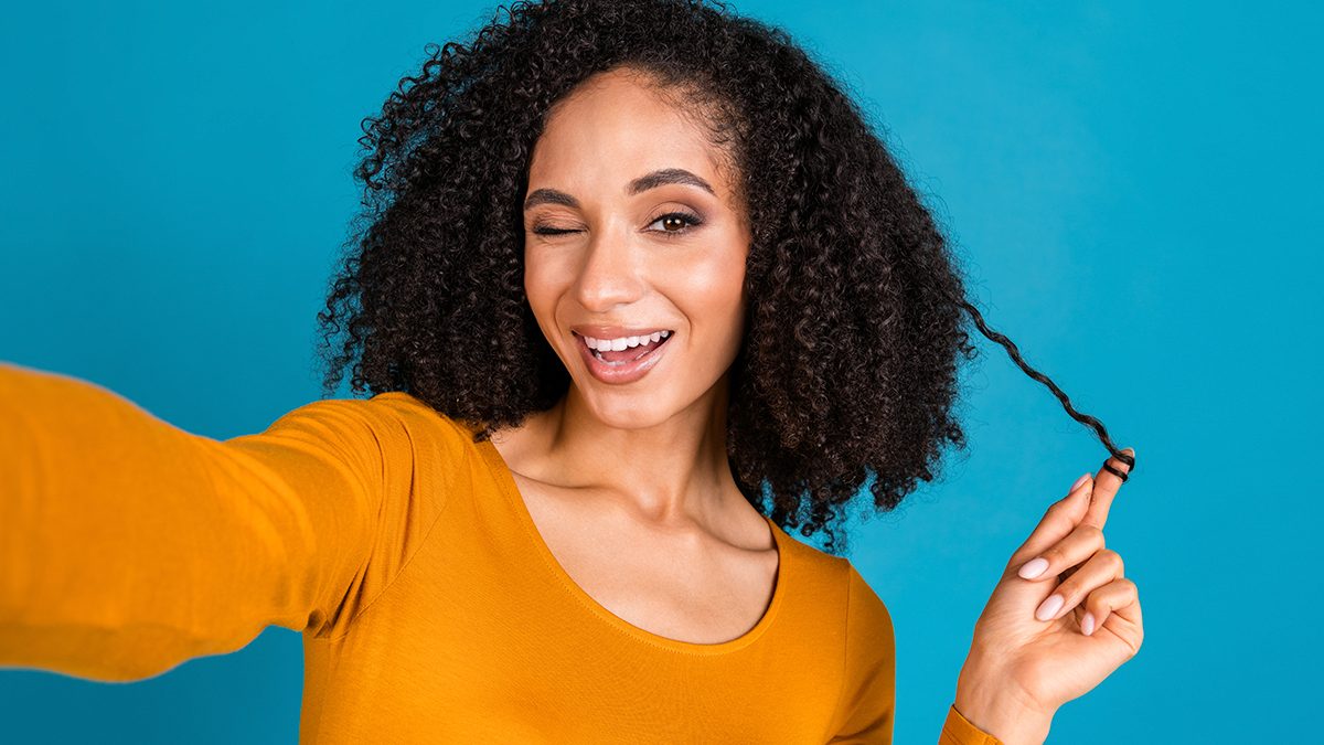 Los 8 mejores acondicionadores que podrás usar si tienes el pelo afro