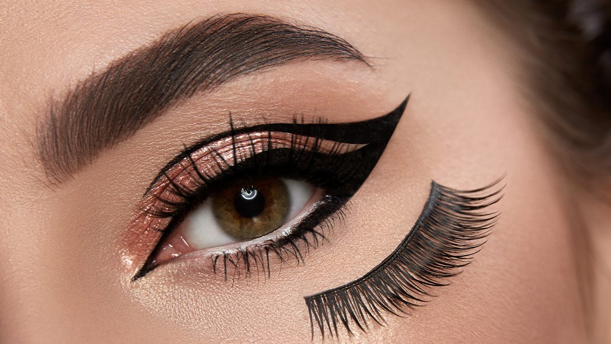 A quién sienta bien un eyeliner grueso