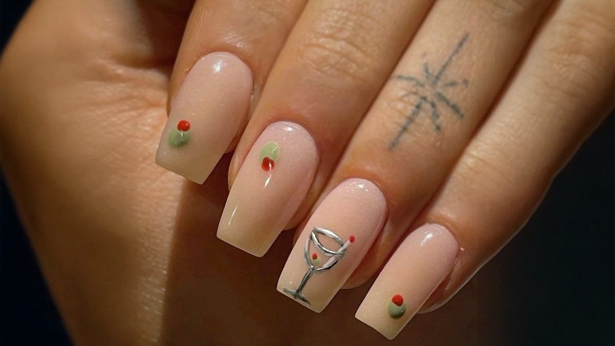 La increíble tendencia de este invierno: las uñas martini