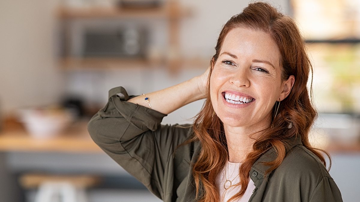Los mejores tratamientos antiedad para tu cabello y cómo aplicar cada uno de ellos