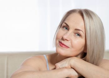 Todo lo que debes saber sobre la posmenopausia.