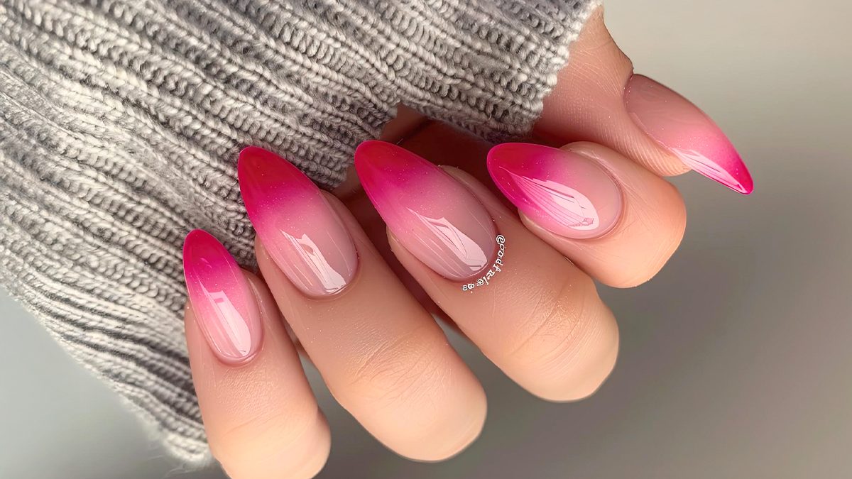 Qué son las uñas chrombré y por qué esta nueva tendencia en manicura te va a encantar